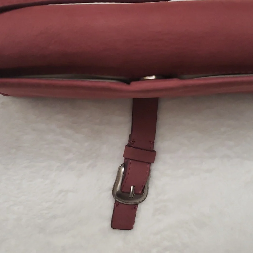 Luck Brand Women's‎ LYSA Convertible crossbody Deco Rose bag.